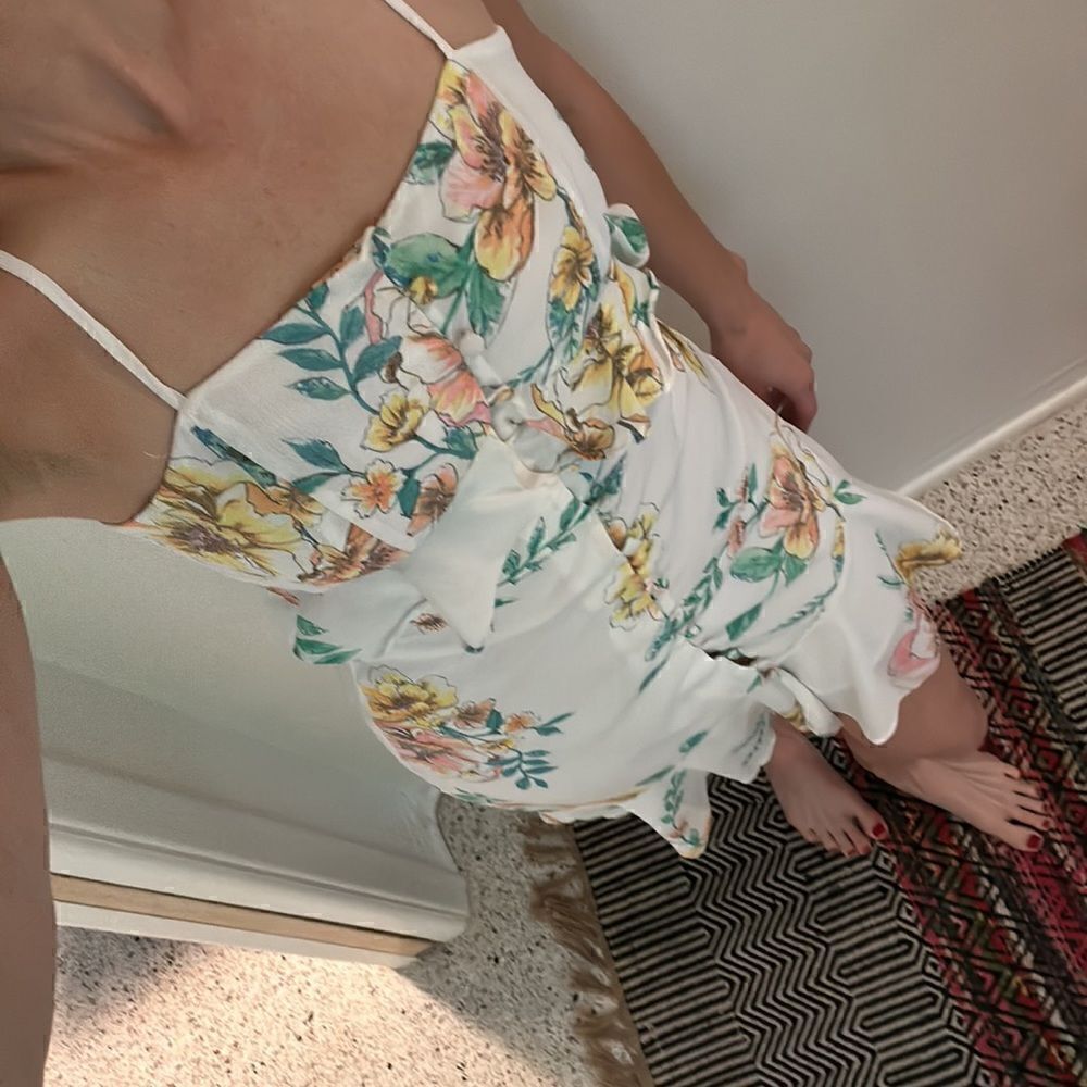 Gianni Bini GB floral ruffle dress asymmetrical hem small s dillards